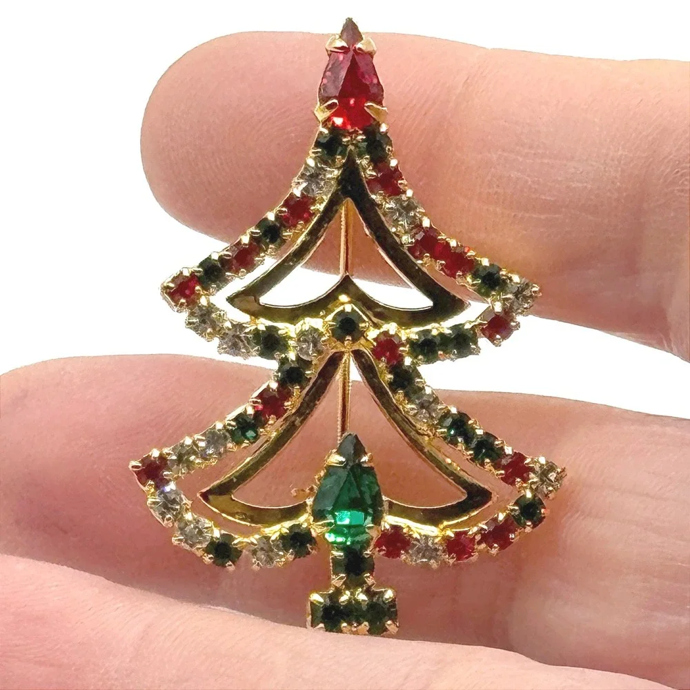Vintage Christmas Tree Brooch Gold Tone Red Green Clear Rhinestone Holiday Pin